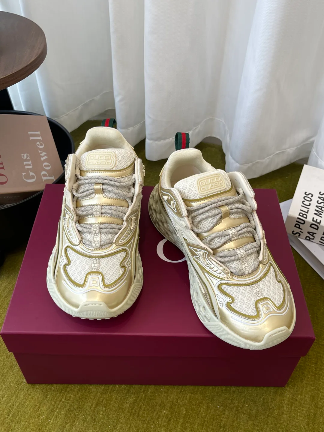 Кроссовки Женские Gucci 19578607