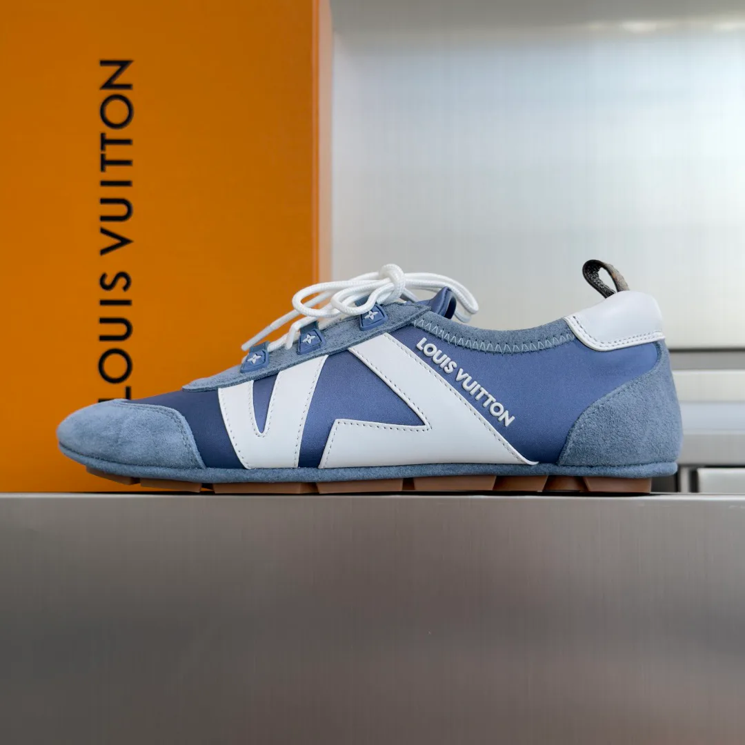 Кроссовки Женские Louis Vuitton 11235164