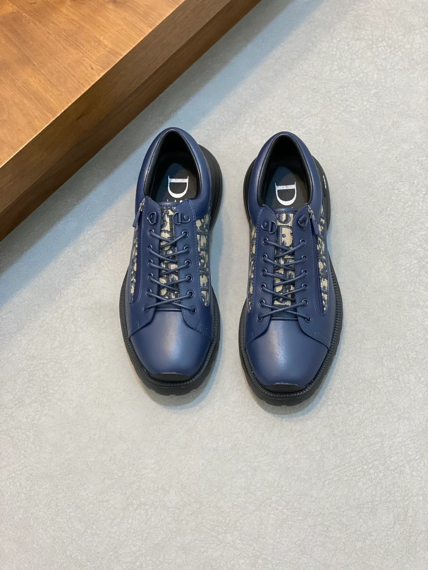Кроссовки Мужские Christian Dior 10697493