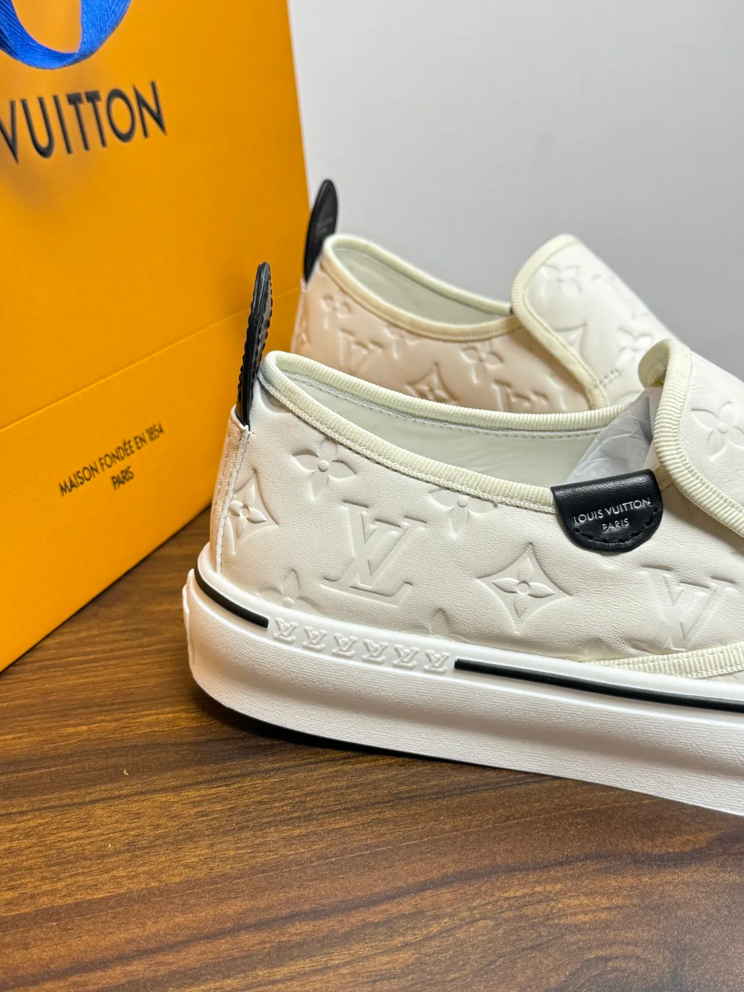 Кроссовки Мужские Louis Vuitton 19716443