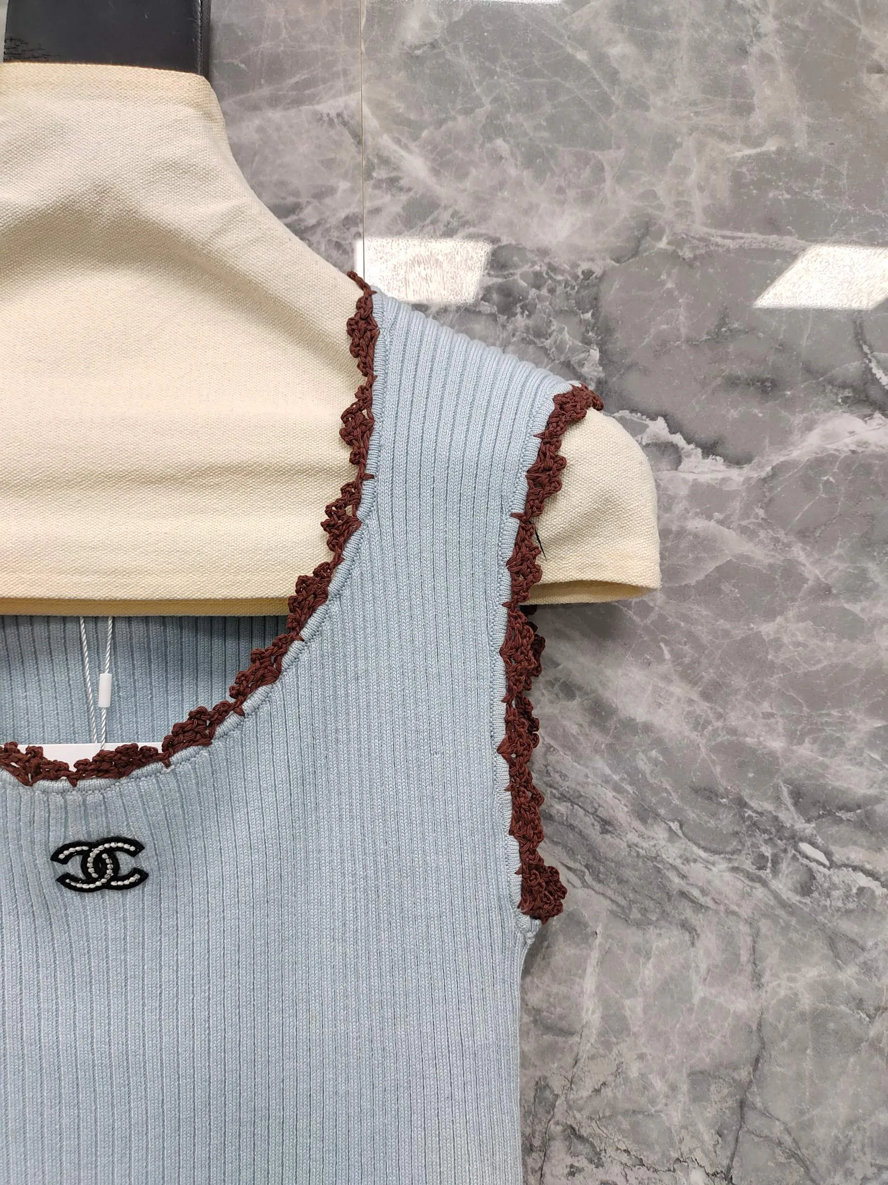 Жилеты Женские Chanel 13314364