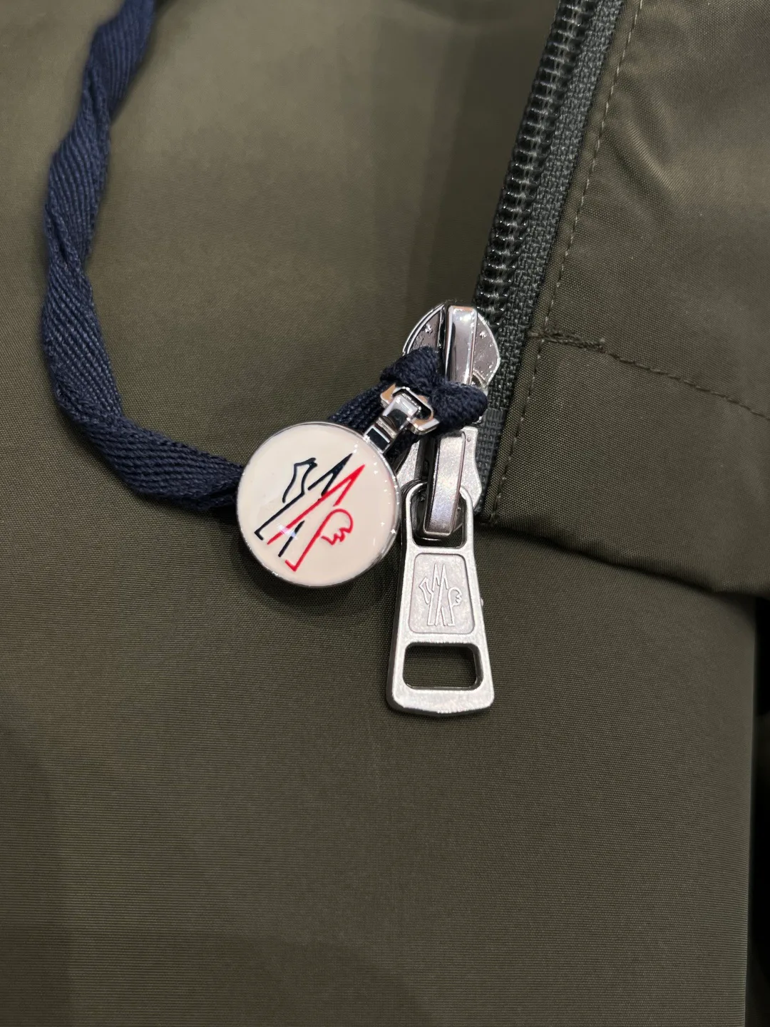 Куртки И Пуховики Мужские Moncler 12361127