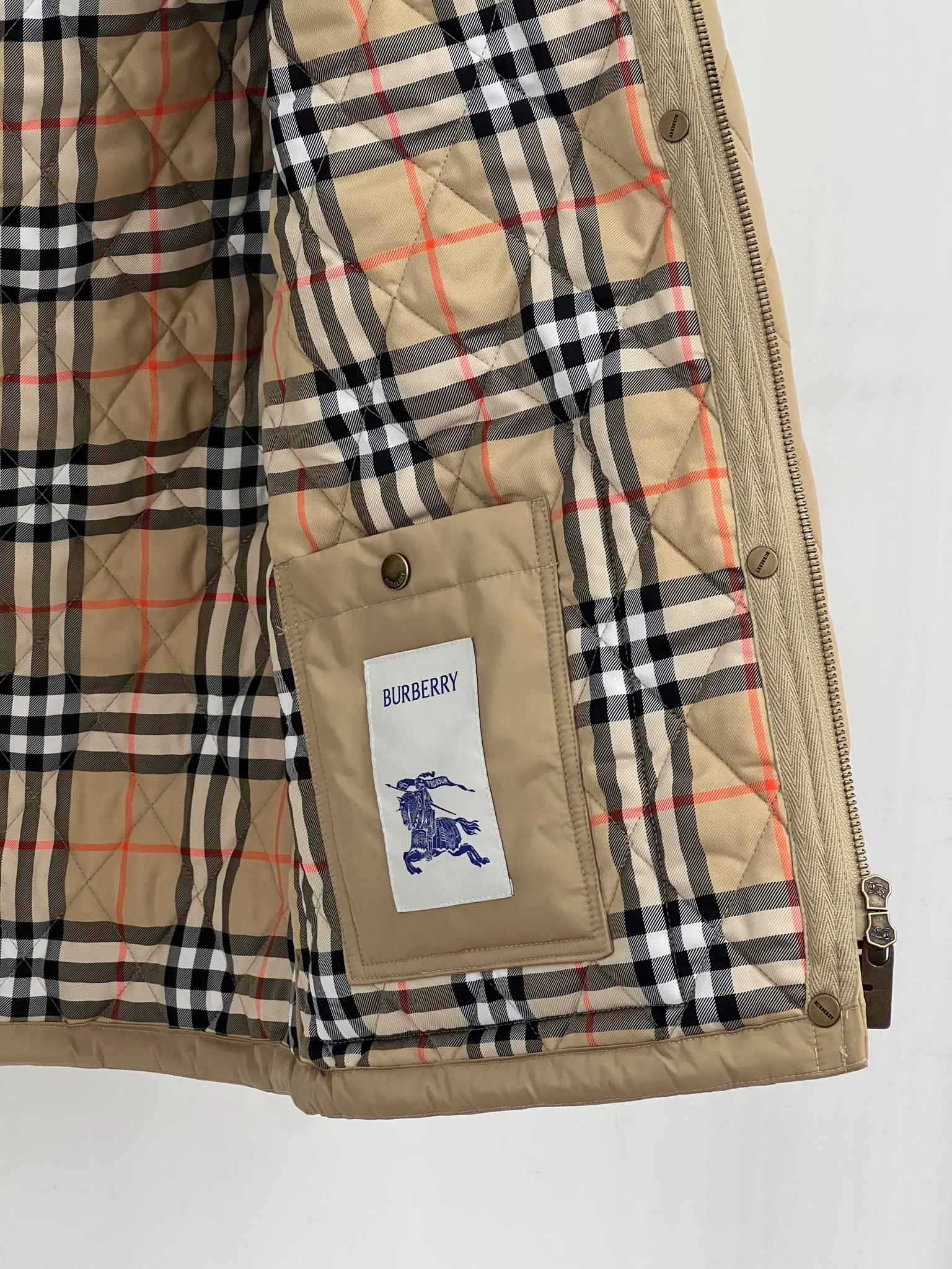 Куртки И Пуховики Женские Burberry 10898940