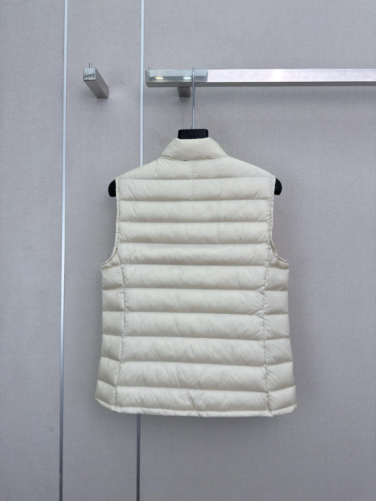 Куртки И Пуховики Женские Moncler 18108523