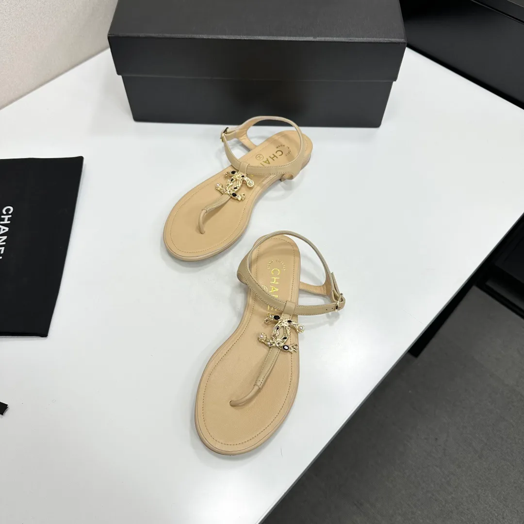 Сандалии Женские Chanel 11579288