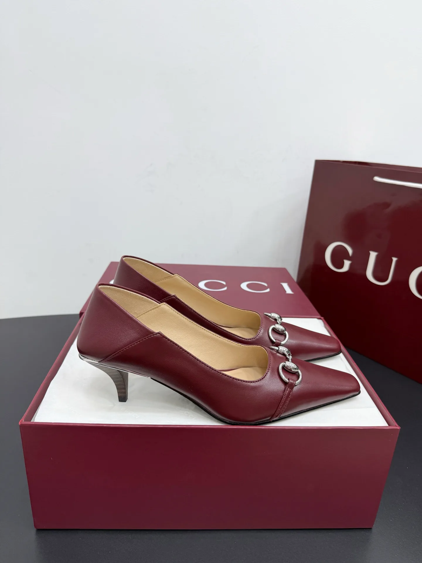 Туфли Женские Gucci 882798