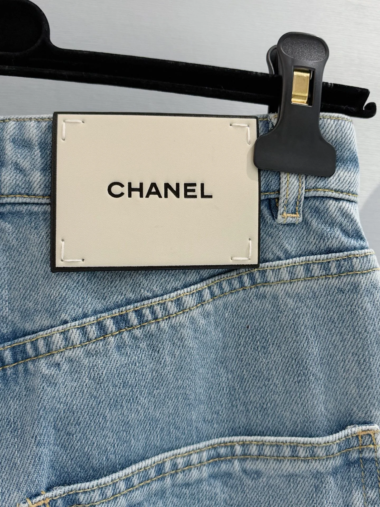 Джинсы Женские Chanel 19689429