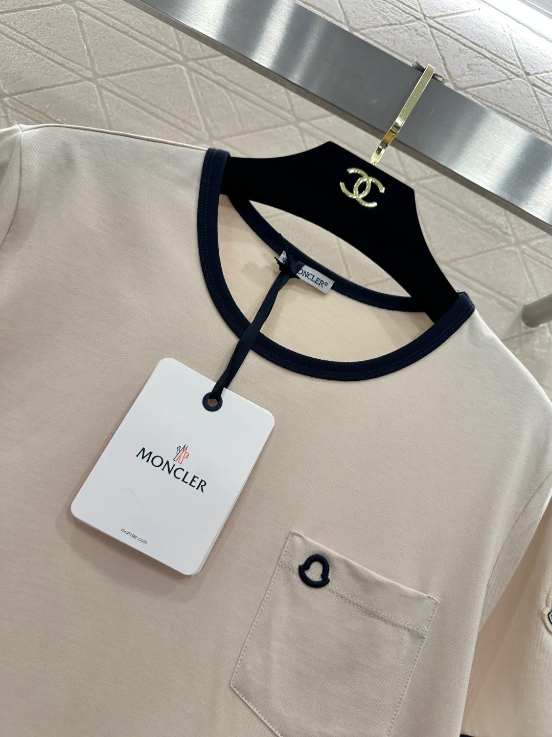 Футболки Женские Moncler 767952