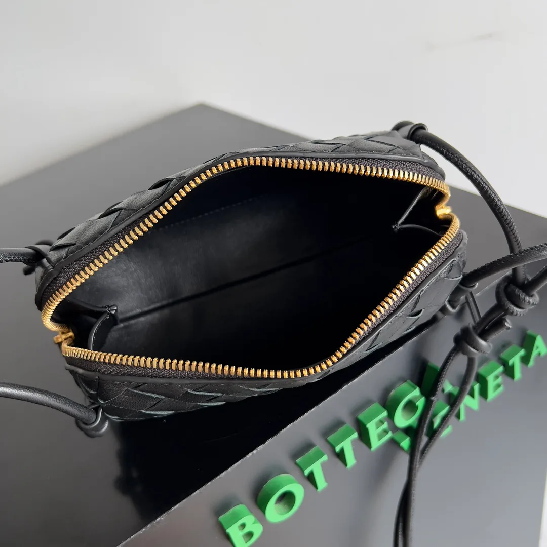 Клатчи Женские Bottega Veneta 11386947