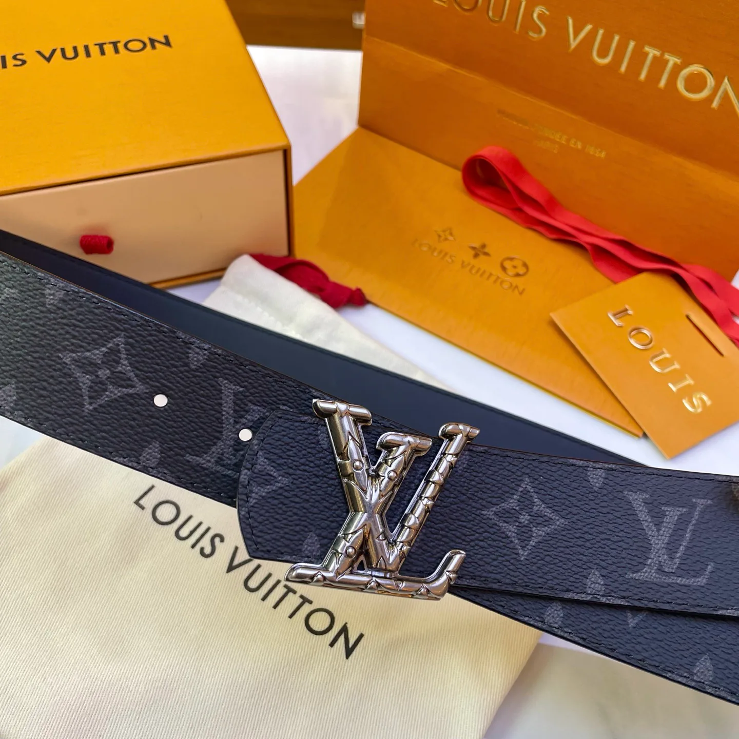 Ремни Louis Vuitton 11406574