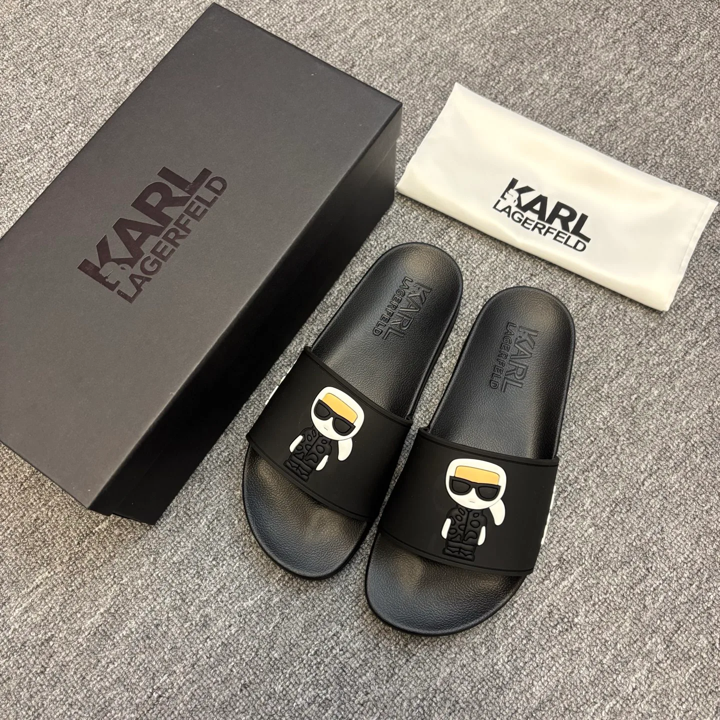 Шлепанцы Женские Karl Lagerfeld 10662663