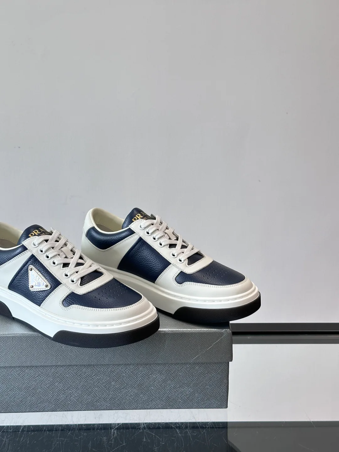 Кроссовки Мужские Prada 241807