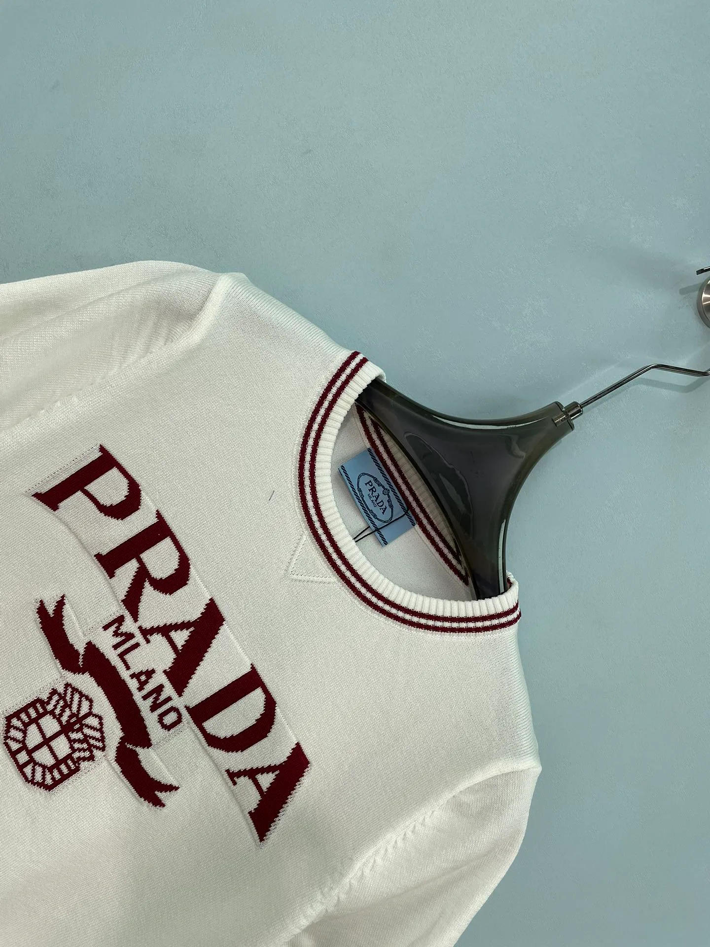 Футболки Женские Prada 17657259