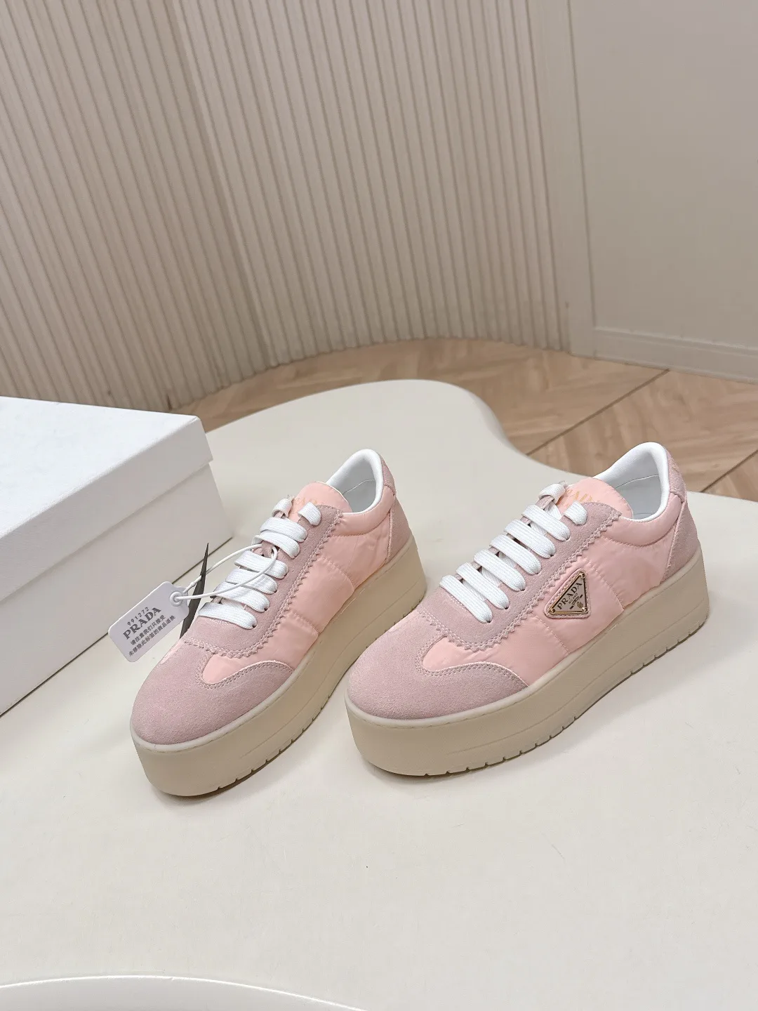 Кроссовки Женские Prada 11594935