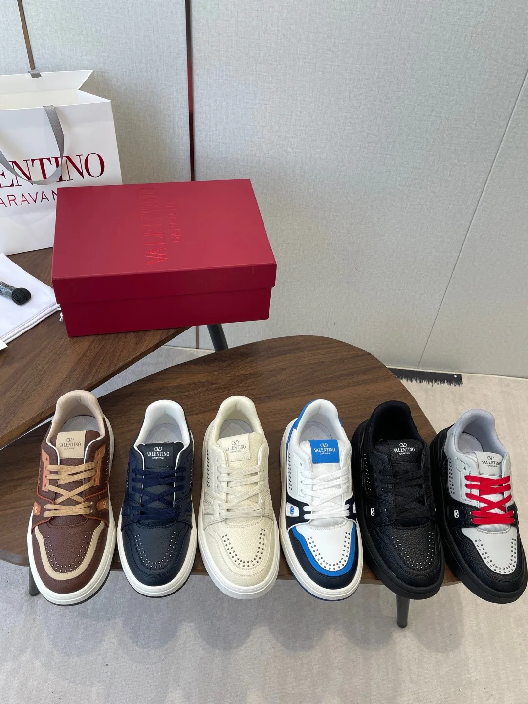 Кроссовки Женские Valentino 11446620