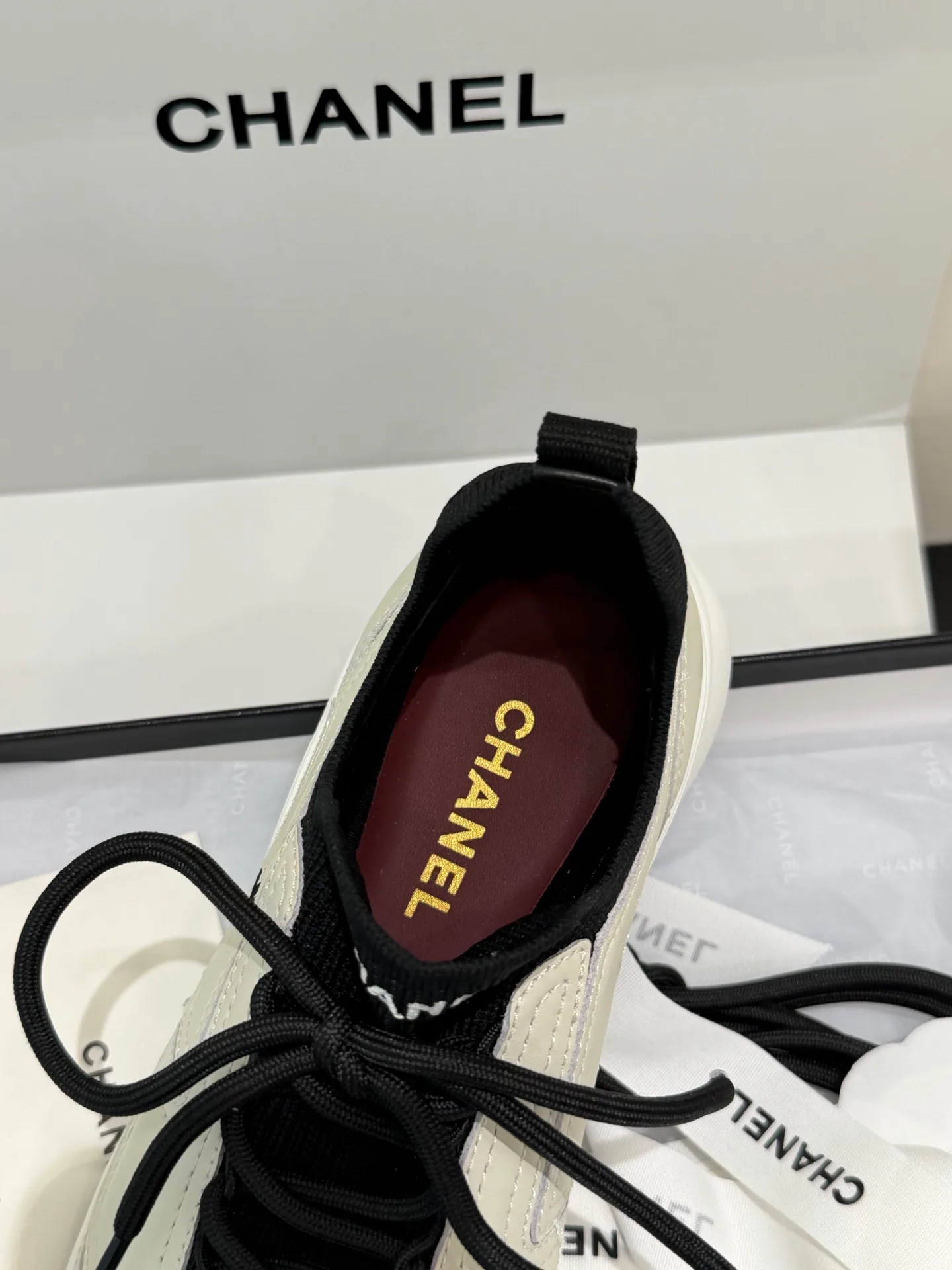Кроссовки Женские Chanel 17464740