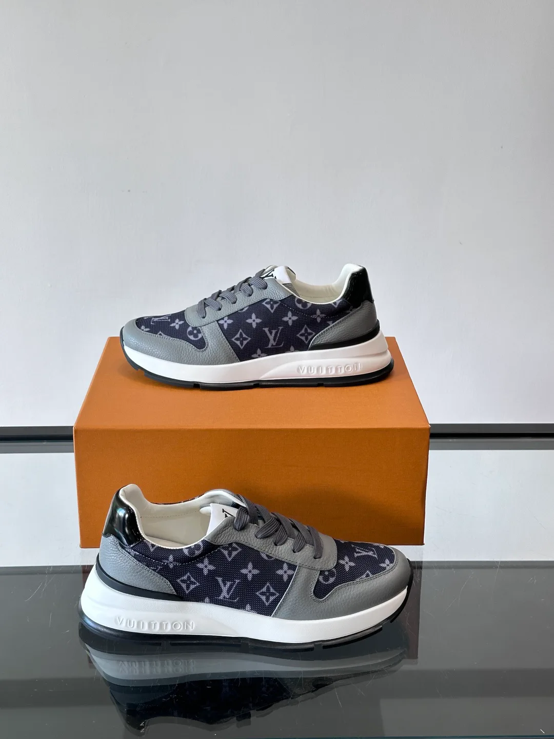 Кроссовки Мужские Louis Vuitton 398348