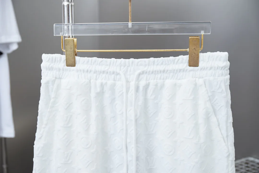 Шорты Женские Louis Vuitton 23609