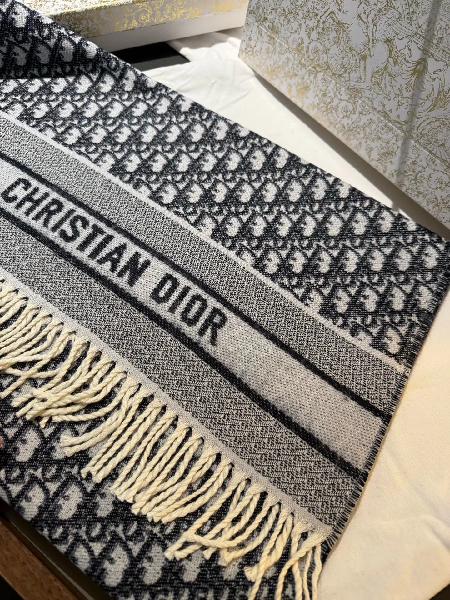 Шарфы Christian Dior 17838008