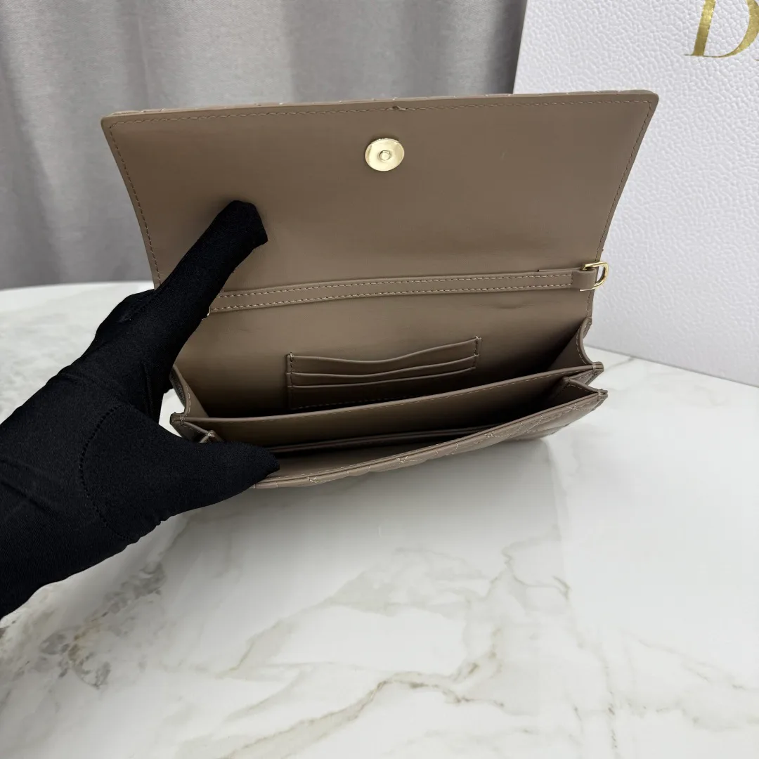Классические Сумки Женские Christian Dior 12594765