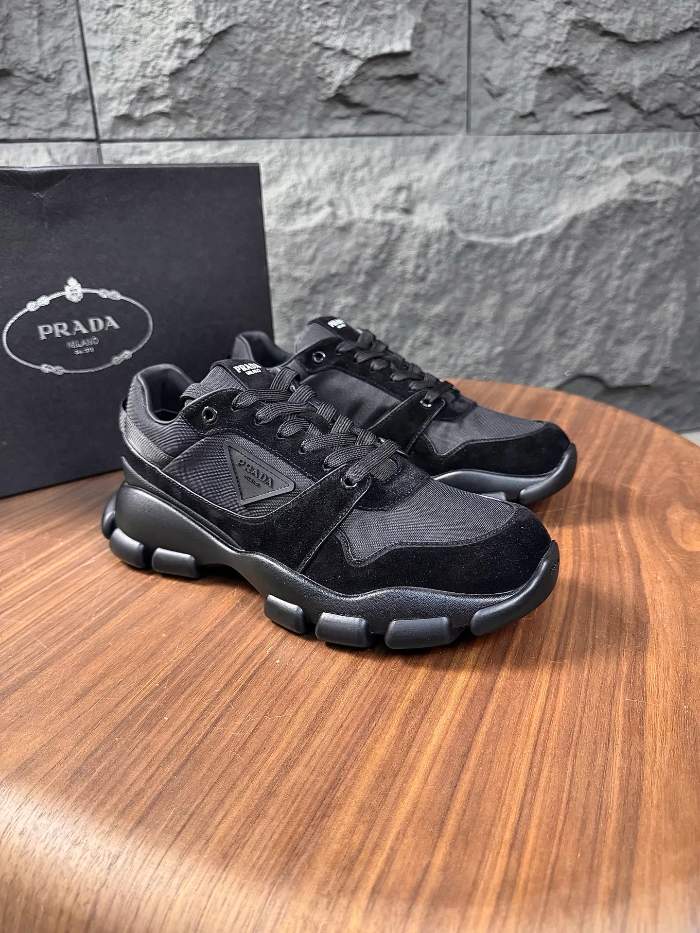 Кроссовки Мужские Prada 18880512