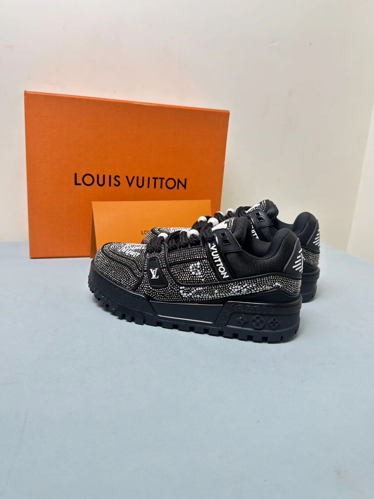 Кроссовки Женские Louis Vuitton 378082