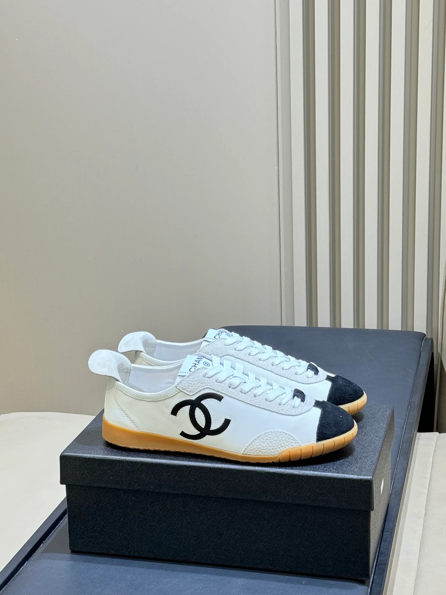 Кроссовки Женские Chanel 11194497