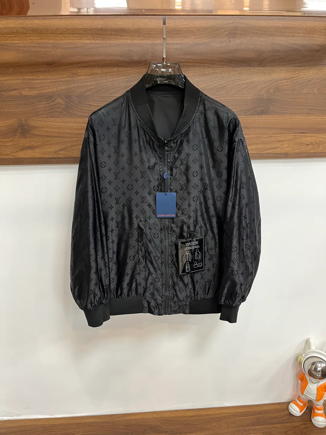 Куртки И Пуховики Мужские Louis Vuitton 11000522