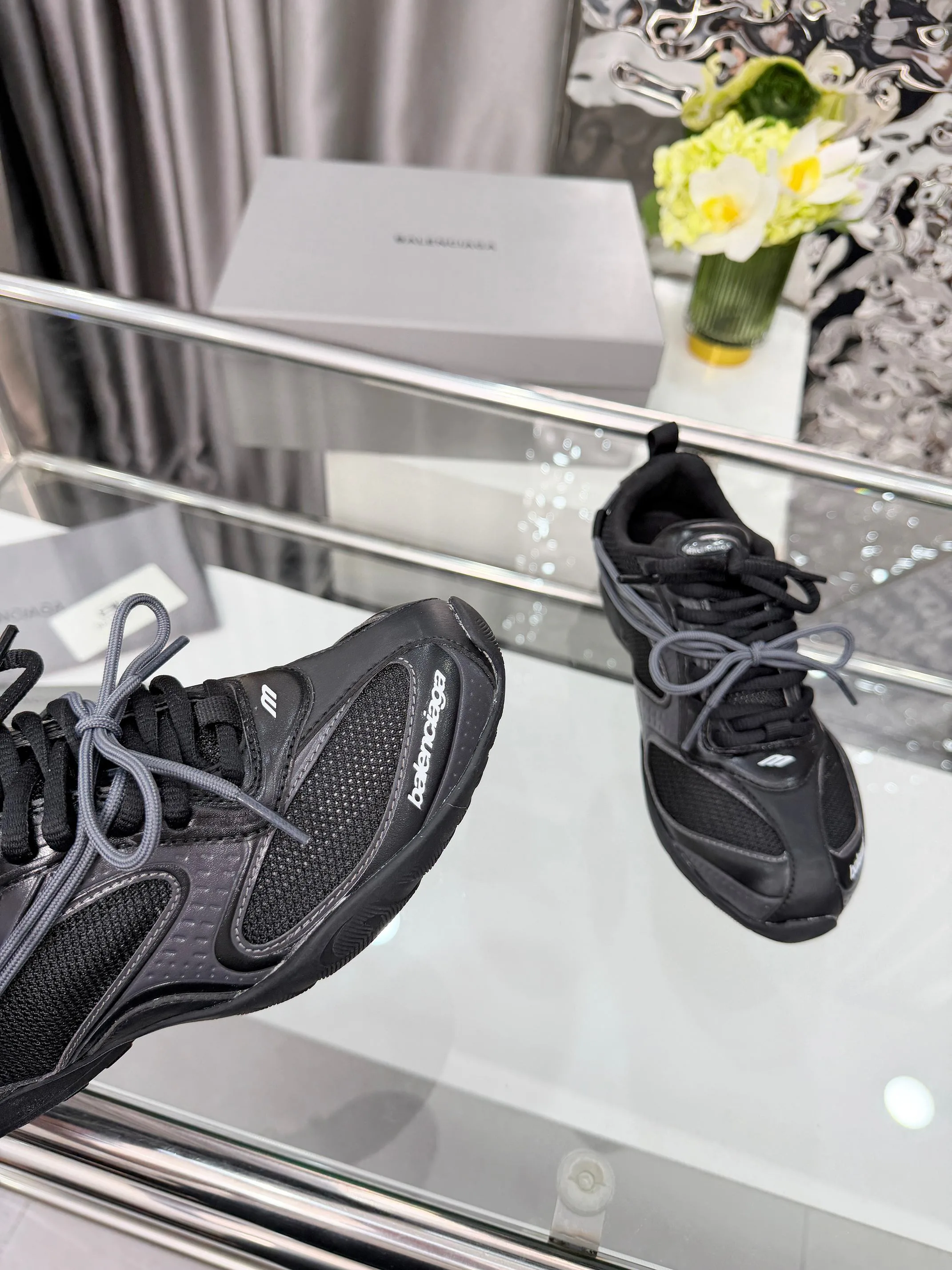 Кроссовки Женские Balenciaga 13080103