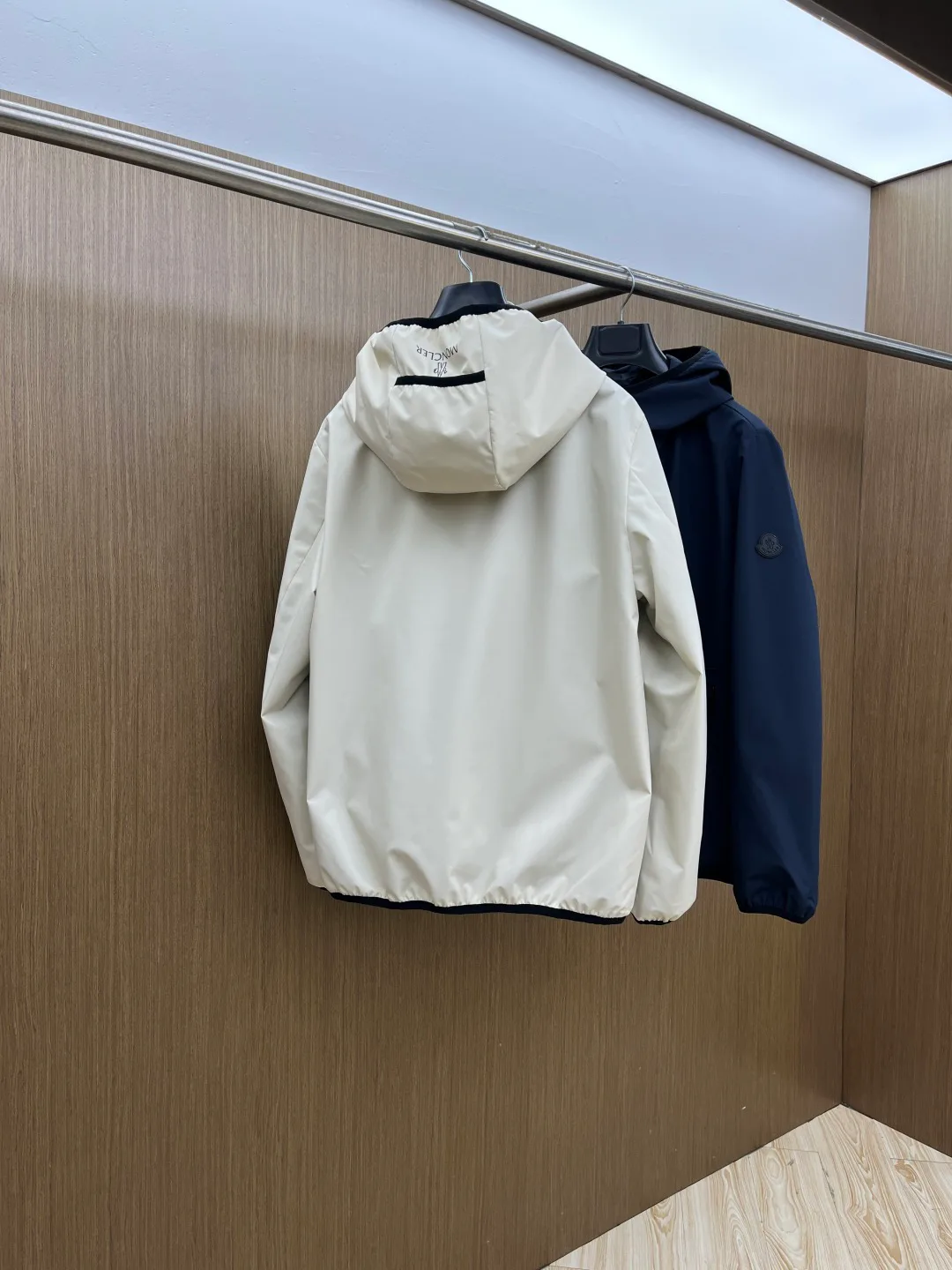 Куртки И Пуховики Мужские Moncler 17410561