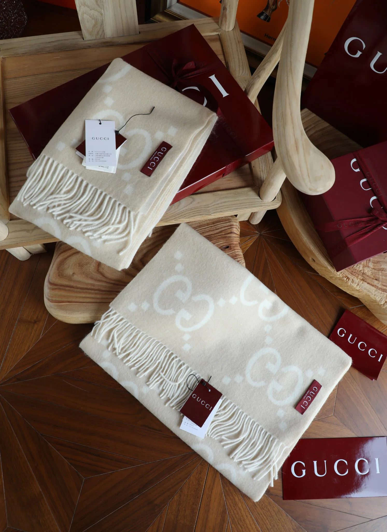 Шарфы Gucci 240513