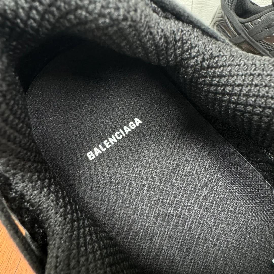 Кроссовки Женские Balenciaga 23275