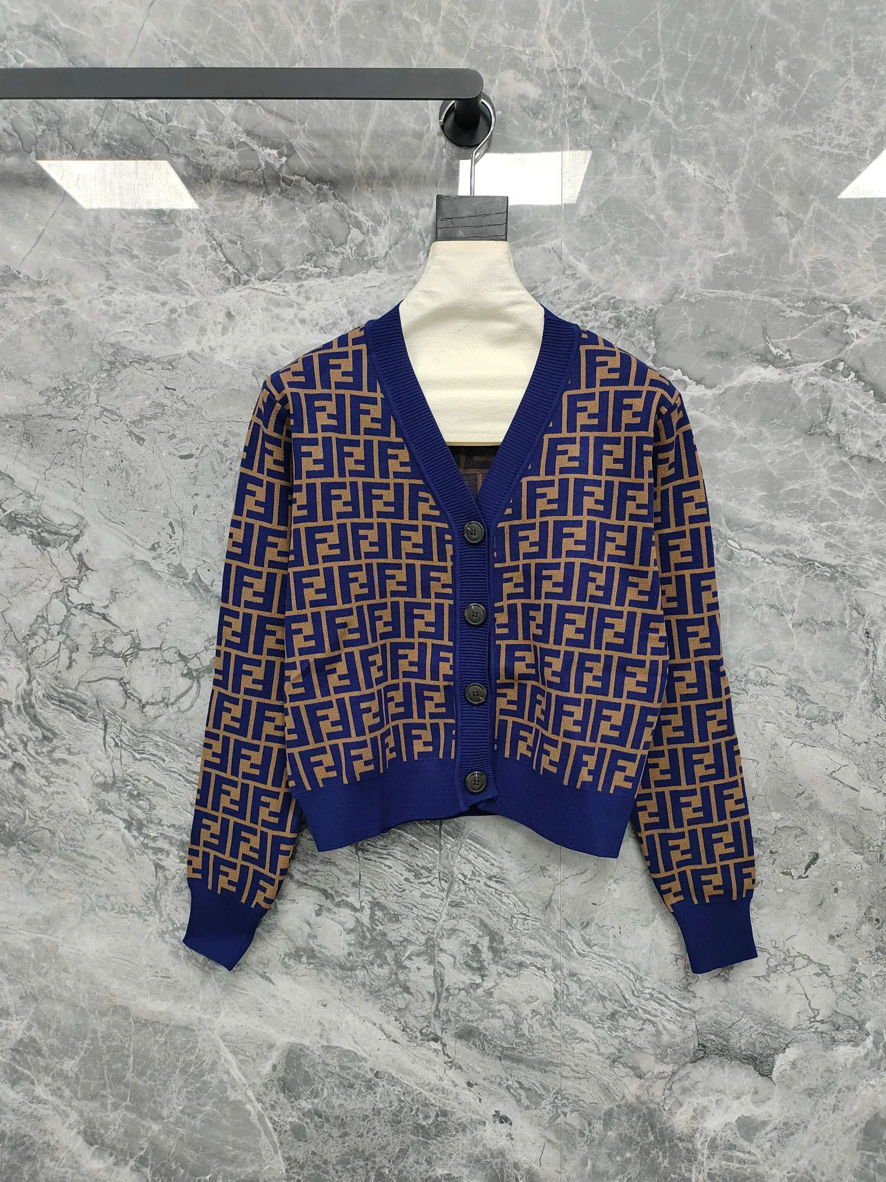 Джемперы И Свитеры Женские Fendi 18743531
