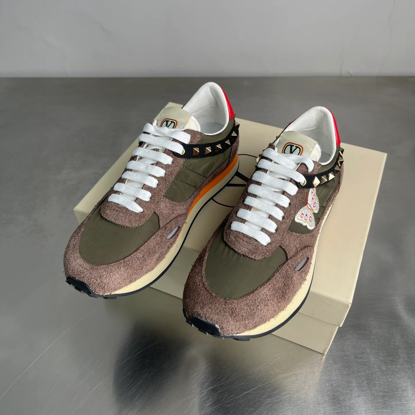 Кроссовки Женские Valentino 18039003