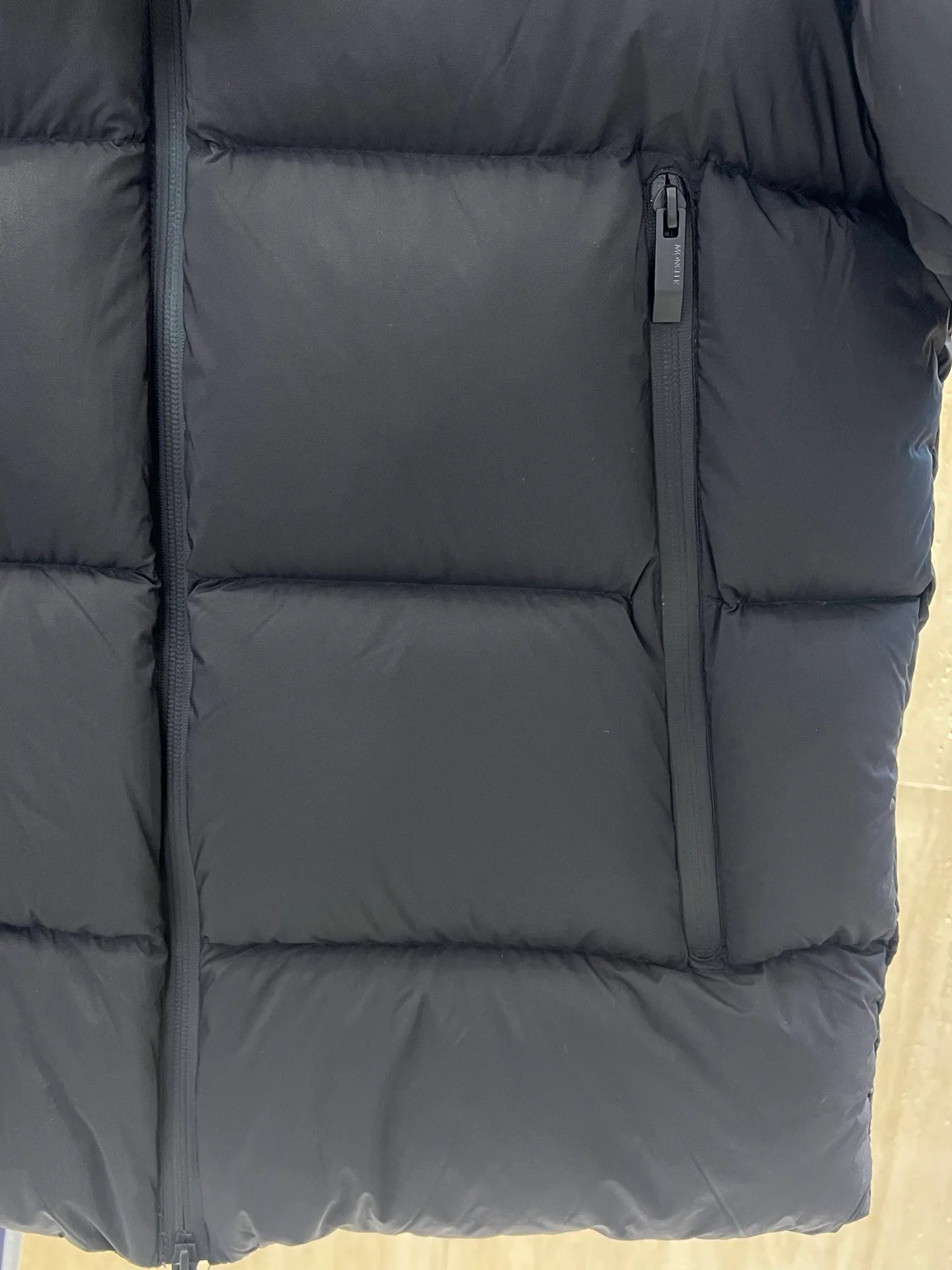 Куртки И Пуховики Мужские Moncler 18231560
