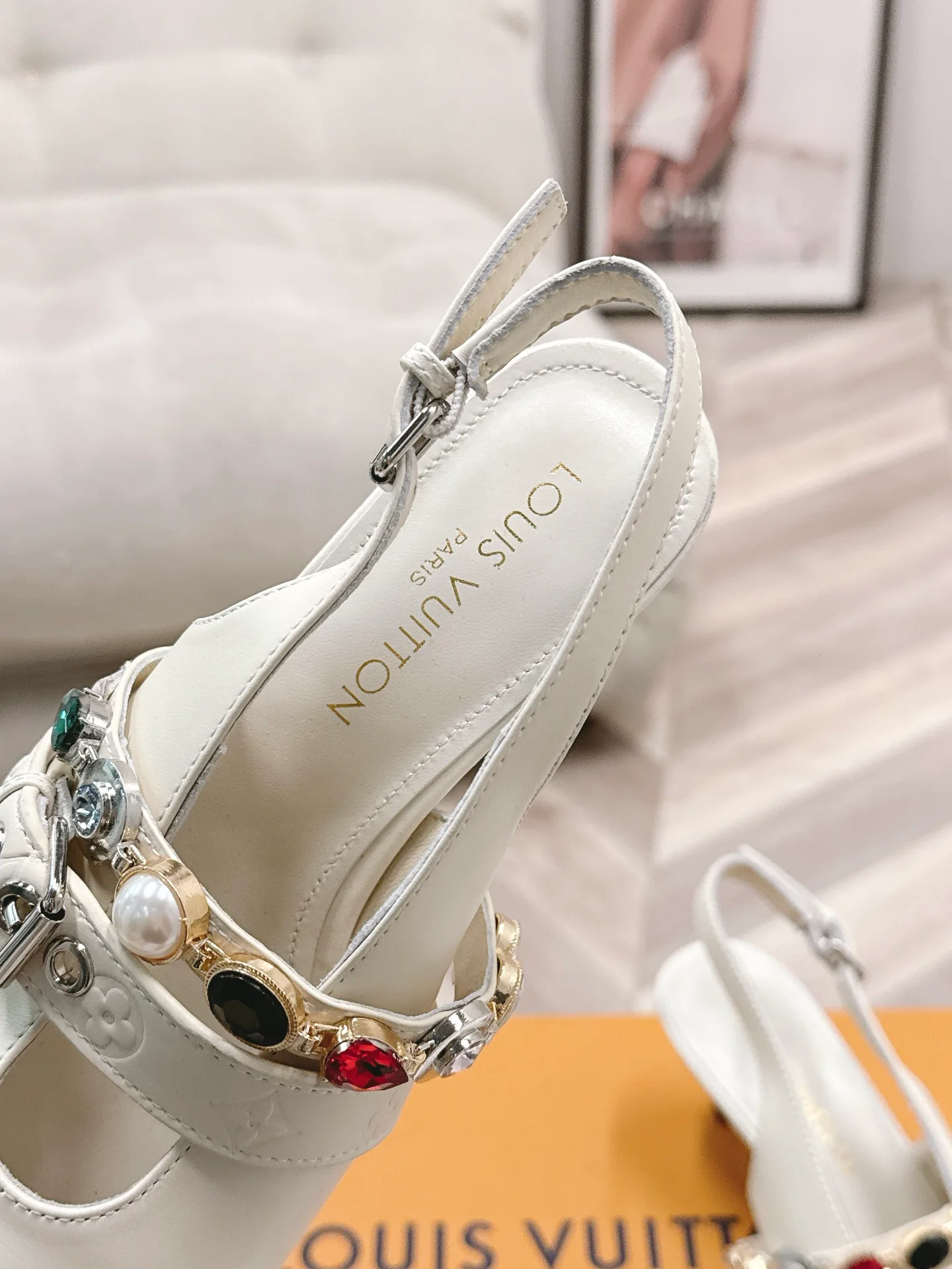 Туфли Женские Louis Vuitton 11190713