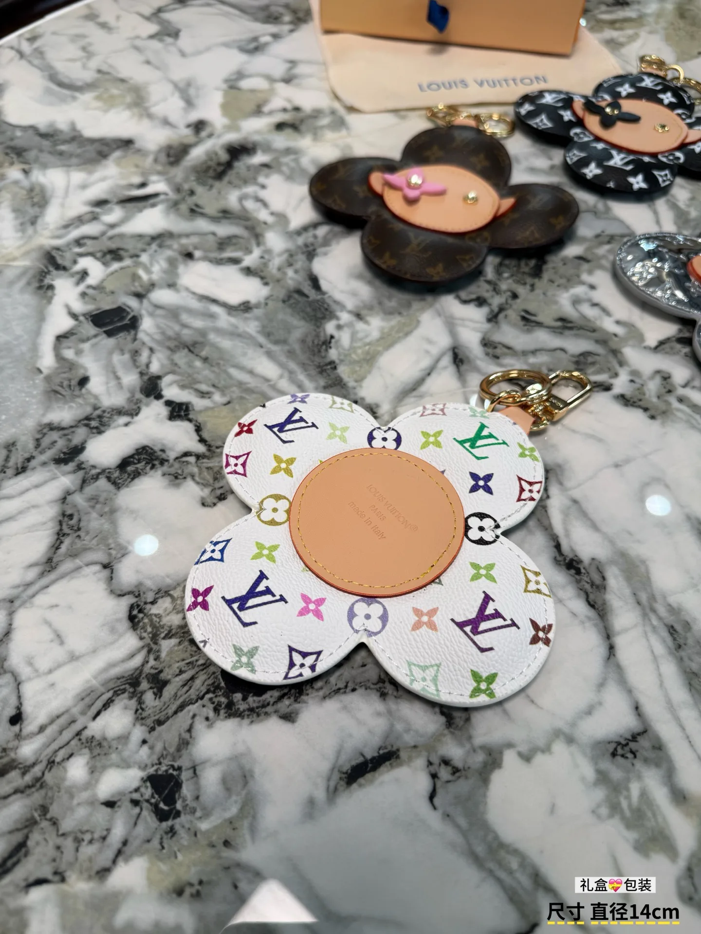 Ключницы Louis Vuitton 17796160