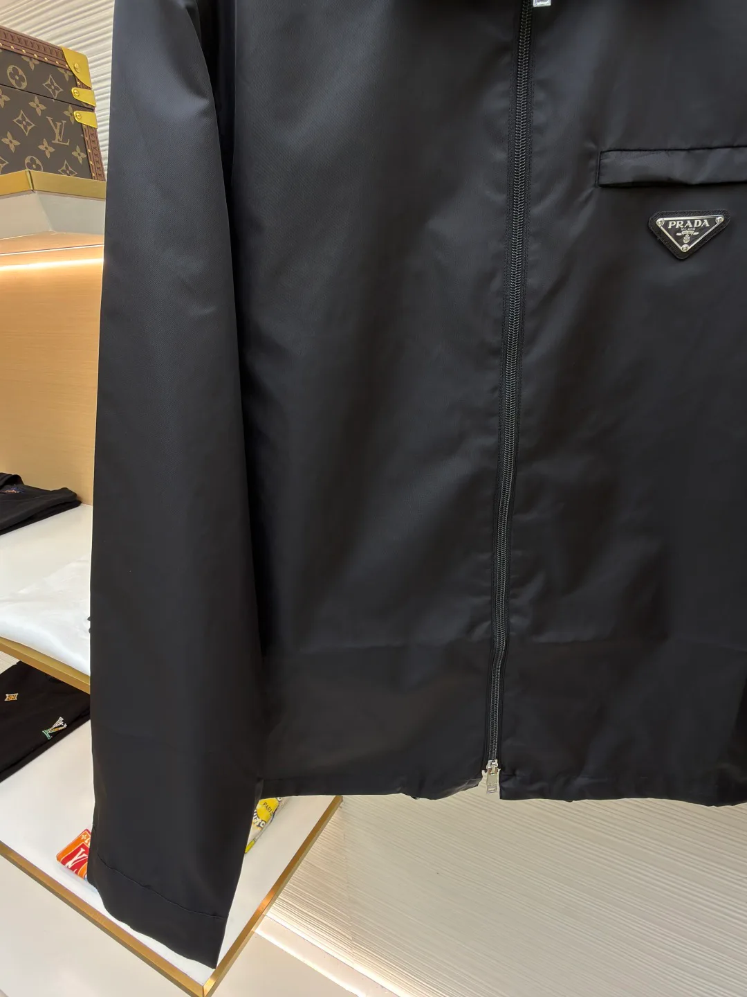 Куртки И Пуховики Мужские Prada 13077112