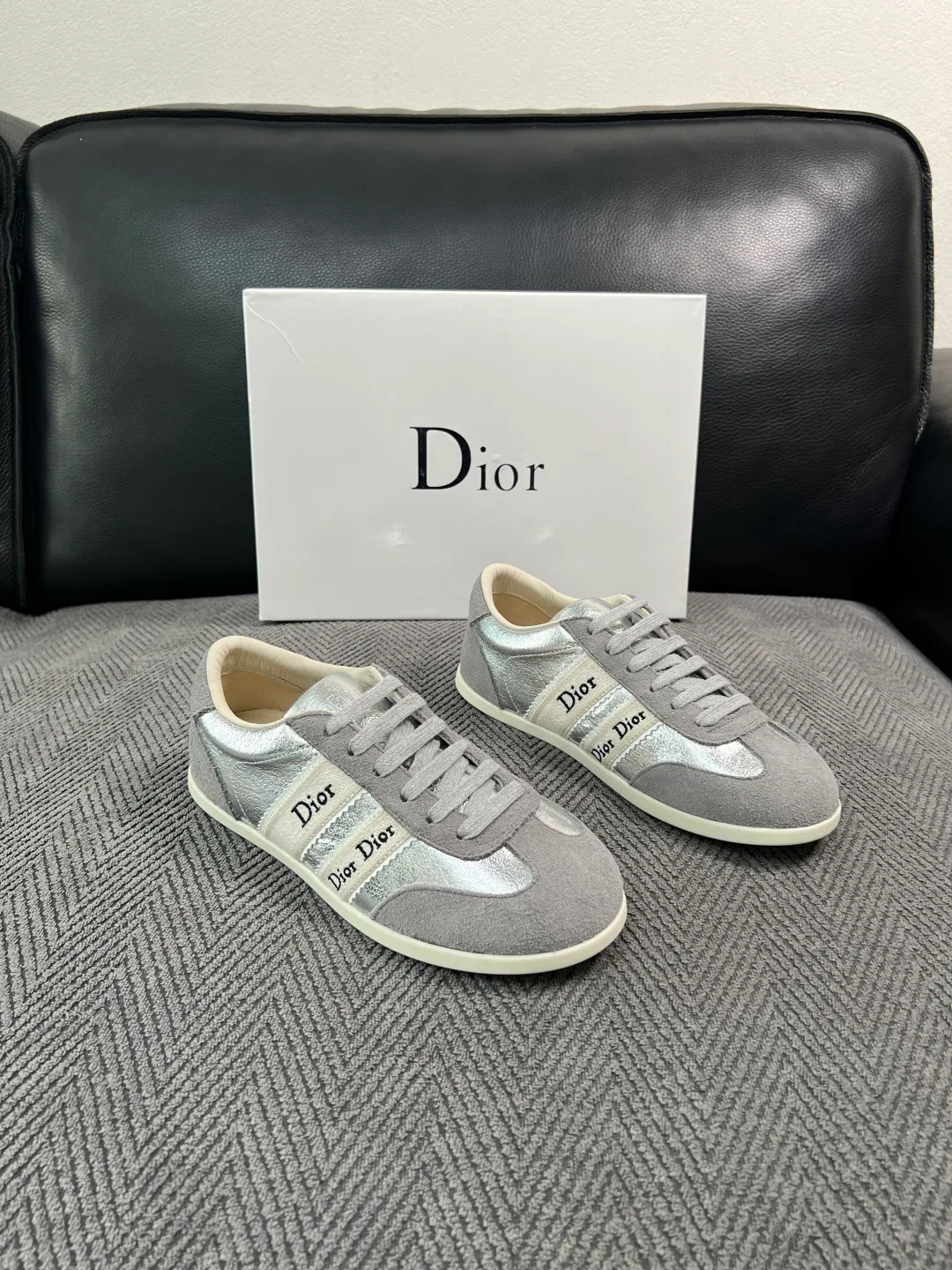 Кроссовки Женские Christian Dior 18592273