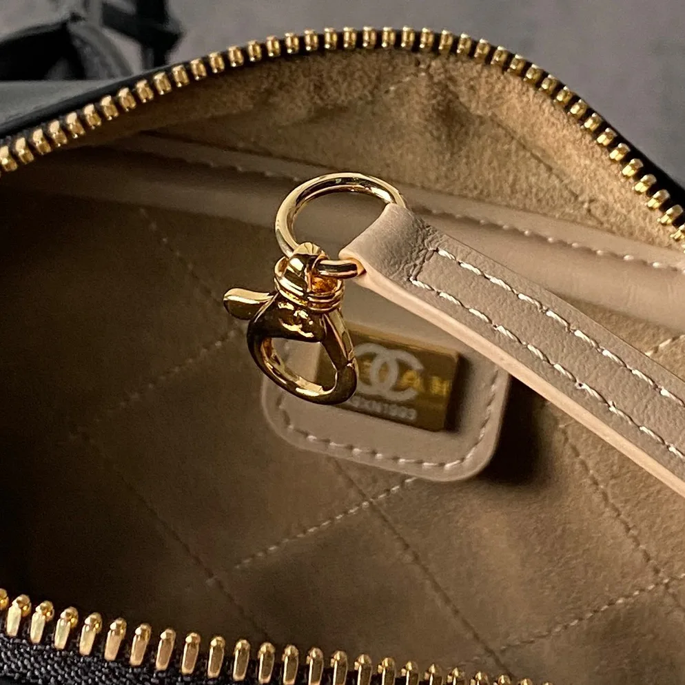 Классические Сумки Женские Chanel 17827302