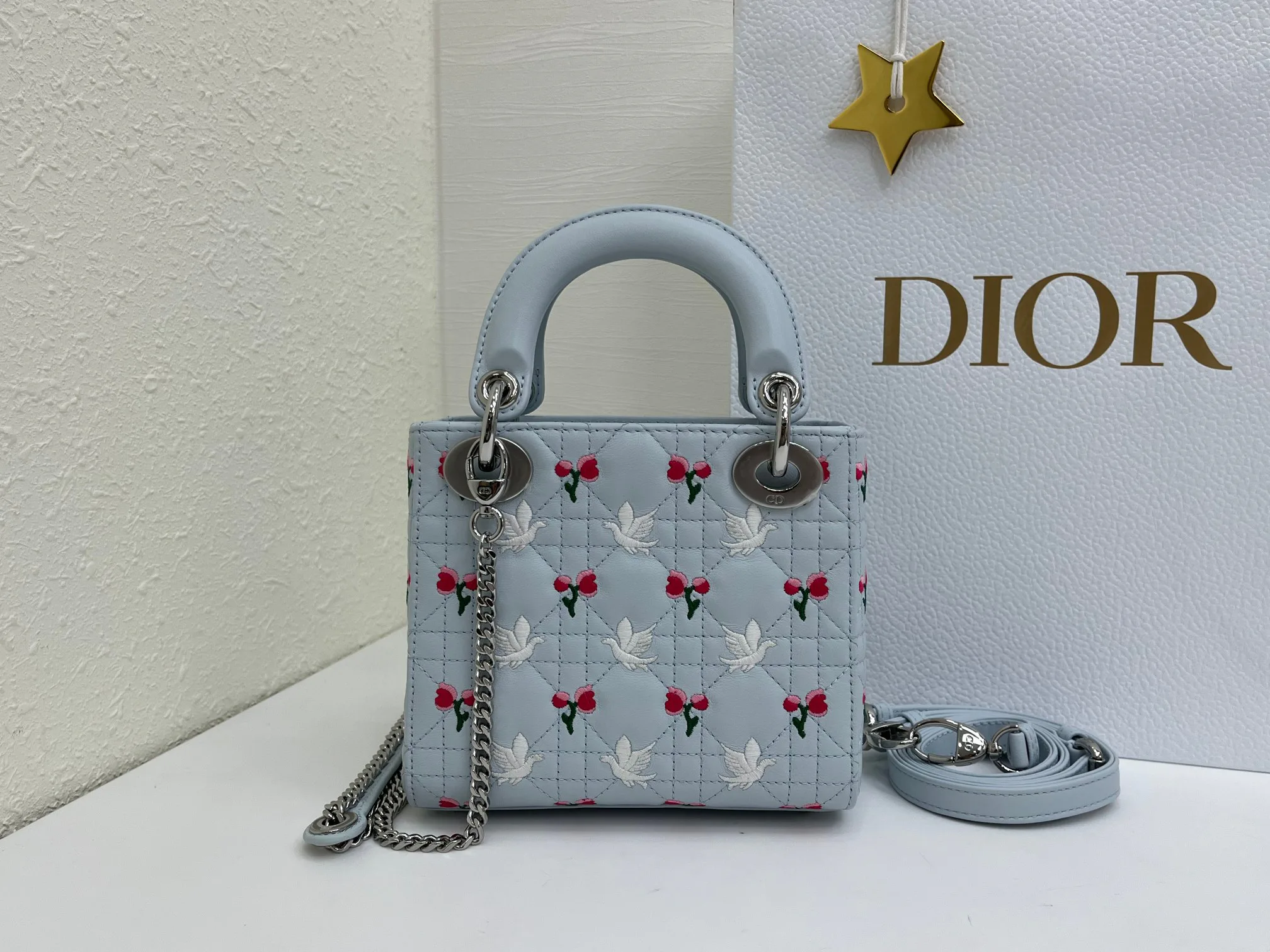 Классические Сумки Женские Christian Dior 17407051