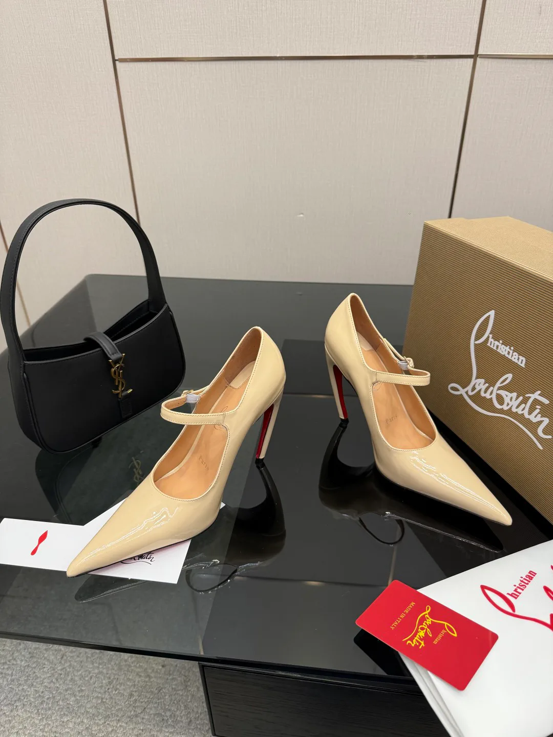 Туфли Женские Christian Louboutin 5052088