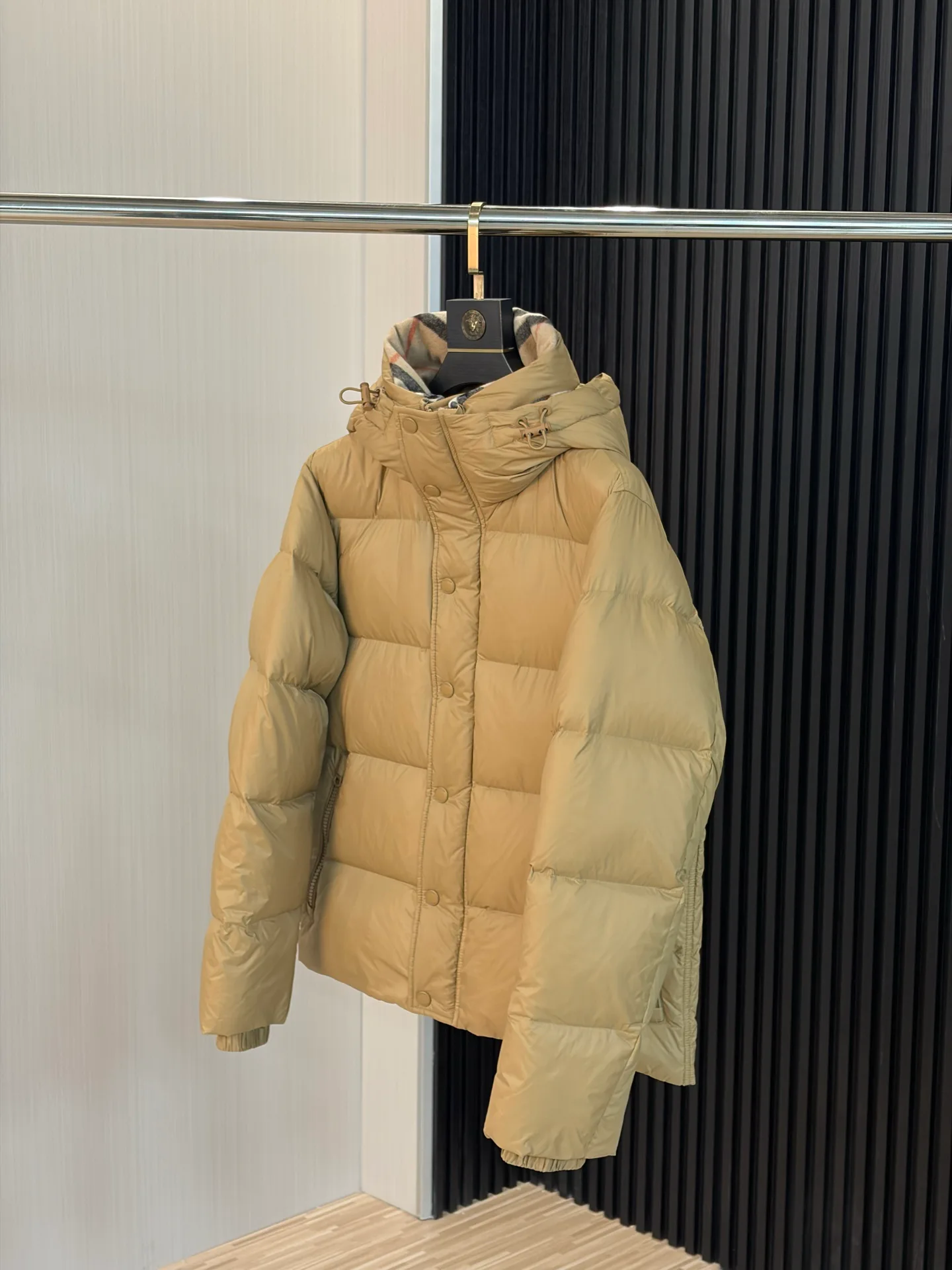 Куртки И Пуховики Женские Burberry 18706504