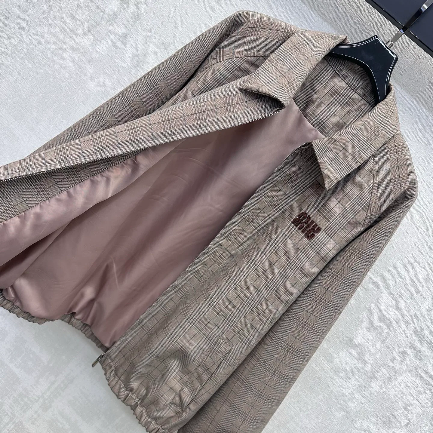 Куртки И Пуховики Женские Miu Miu 18181830