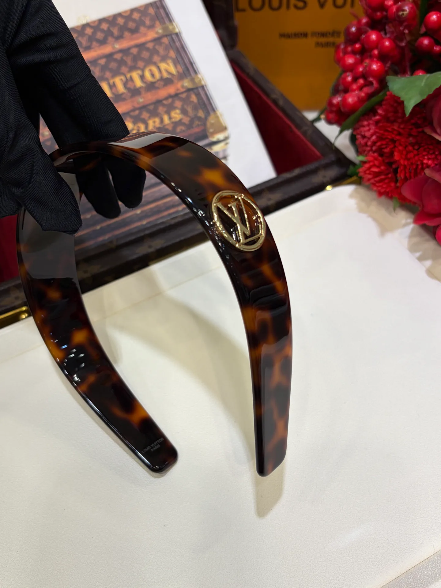 Головные Уборы Louis Vuitton 12760865