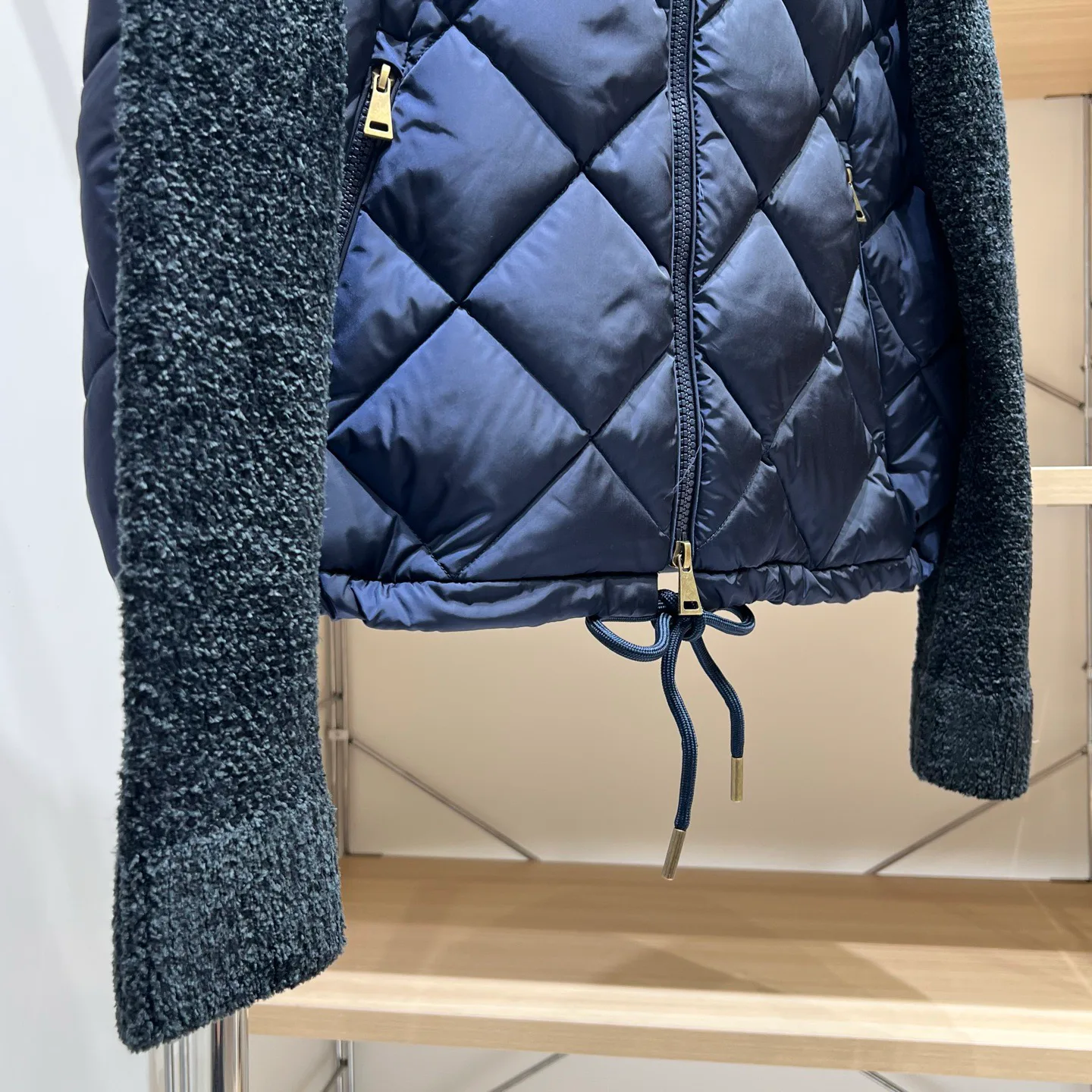 Куртки И Пуховики Женские Moncler 18188619