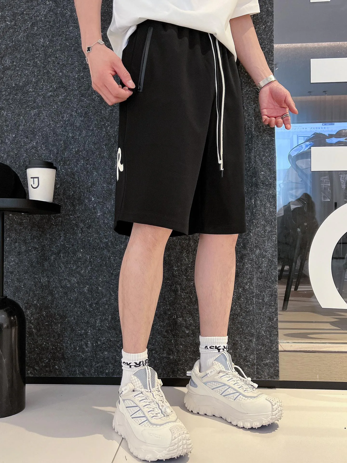 Шорты Мужские Moncler 13479626