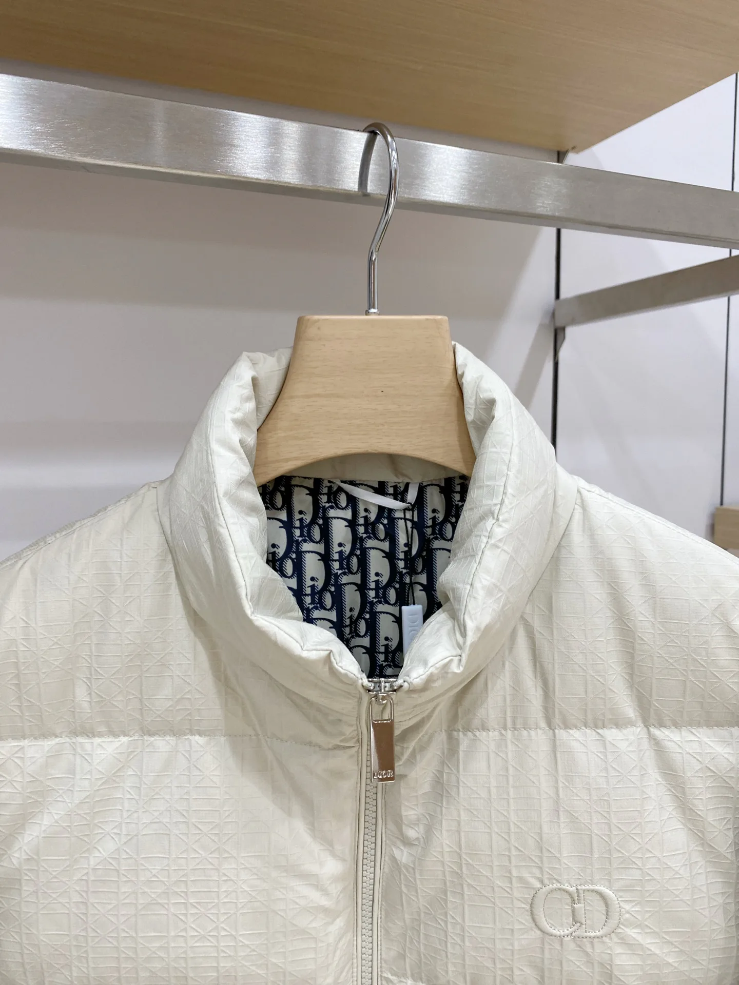 Куртки И Пуховики Женские Christian Dior 18284782