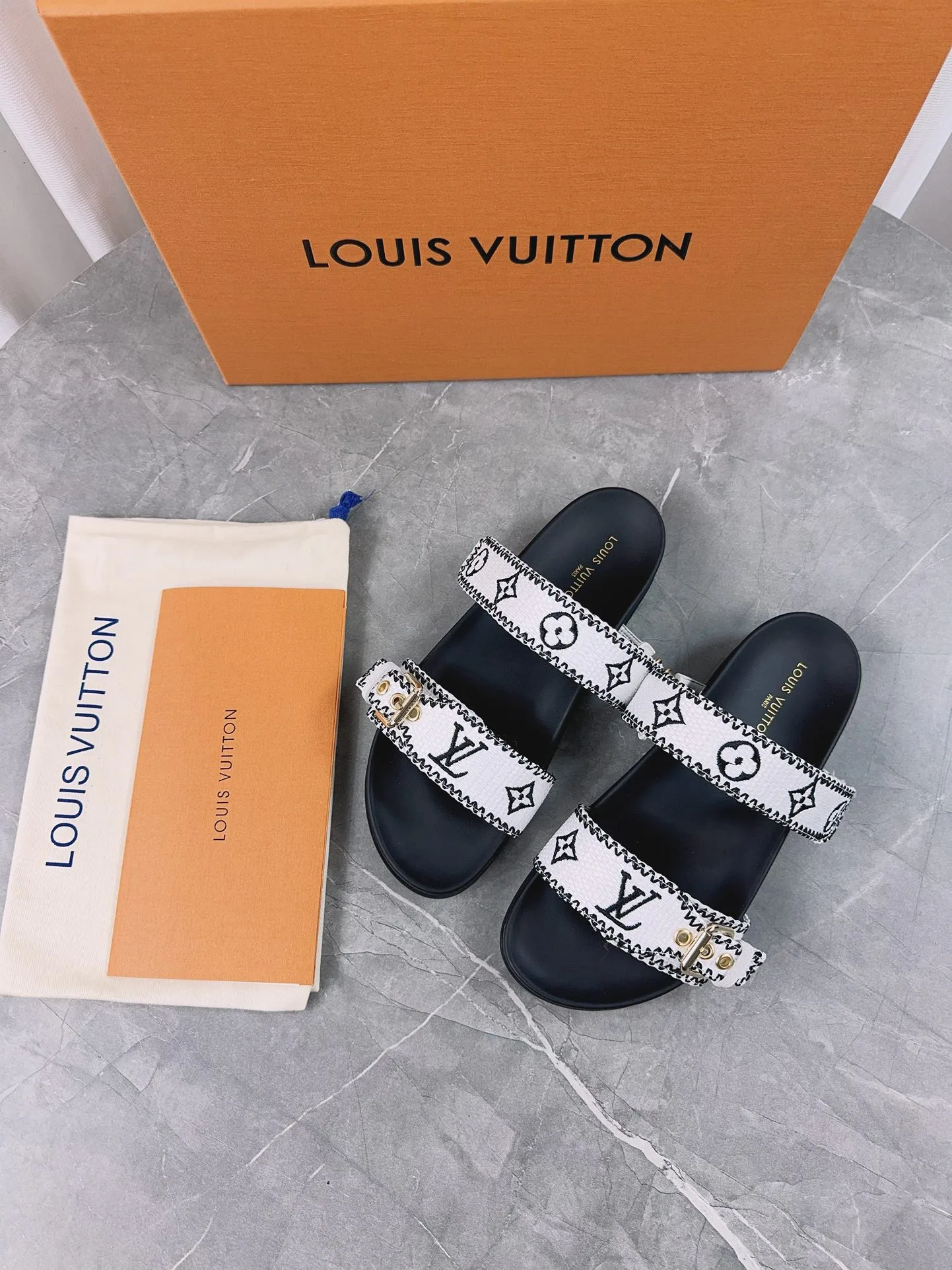 Сандалии Женские Louis Vuitton 12156556