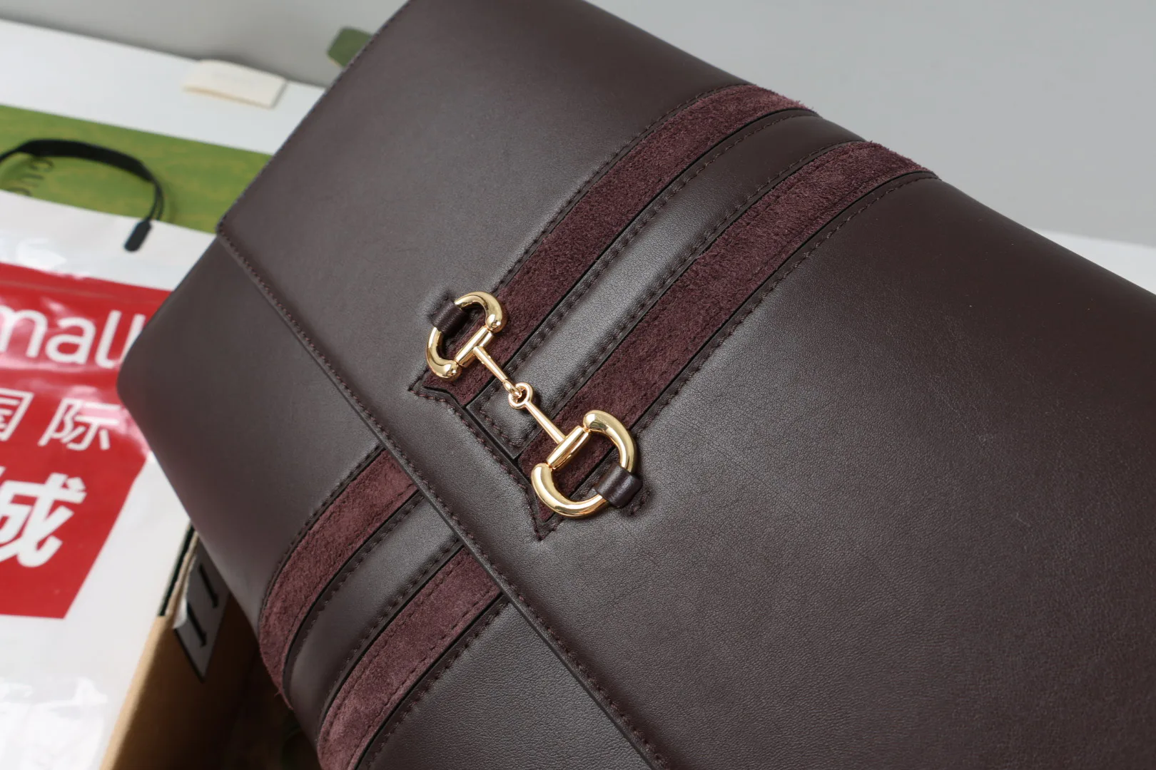 Классические Сумки Женские Gucci 18223258